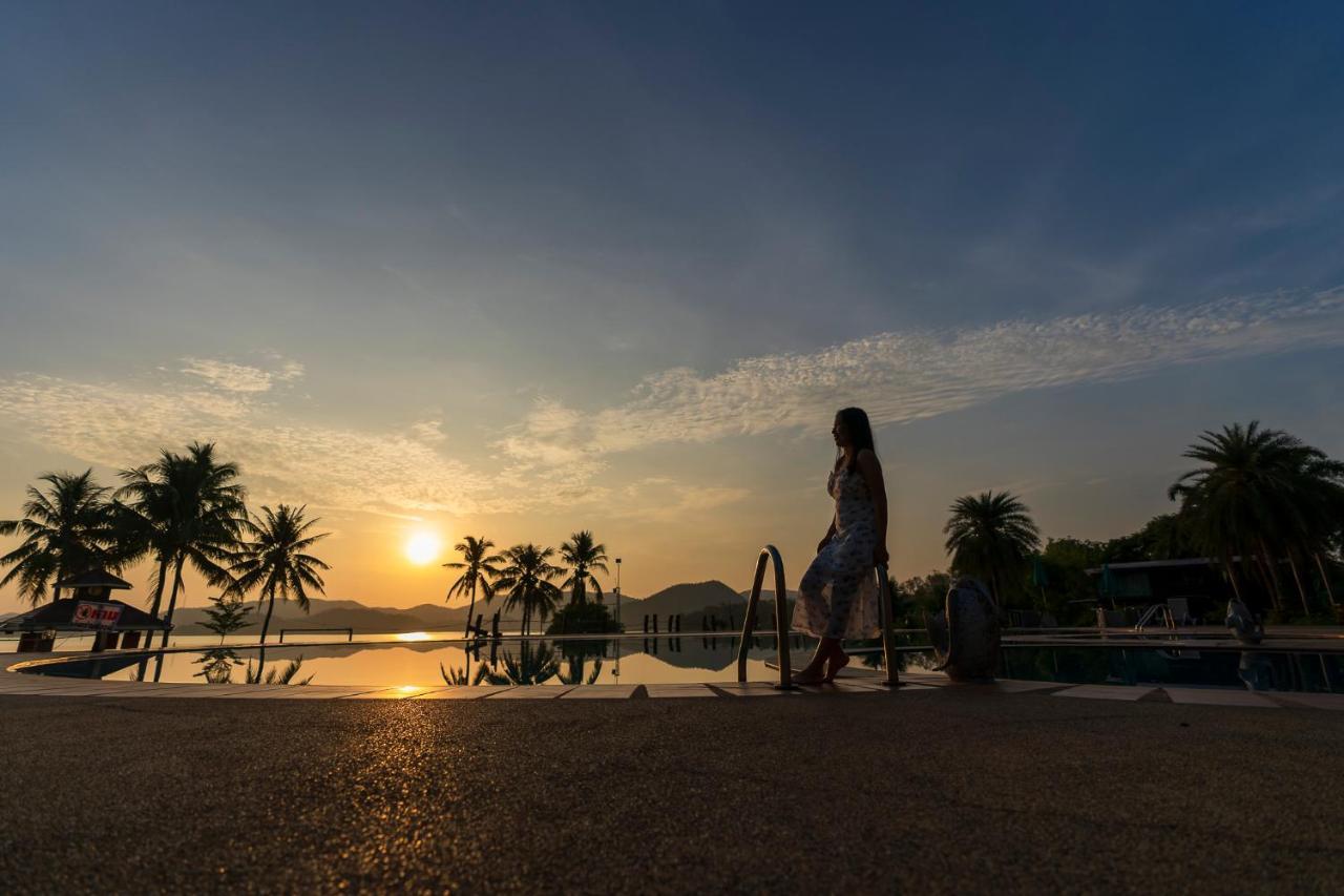 Kaengkrachan Boathouse Paradise Resort Кенг-Качан Екстер'єр фото