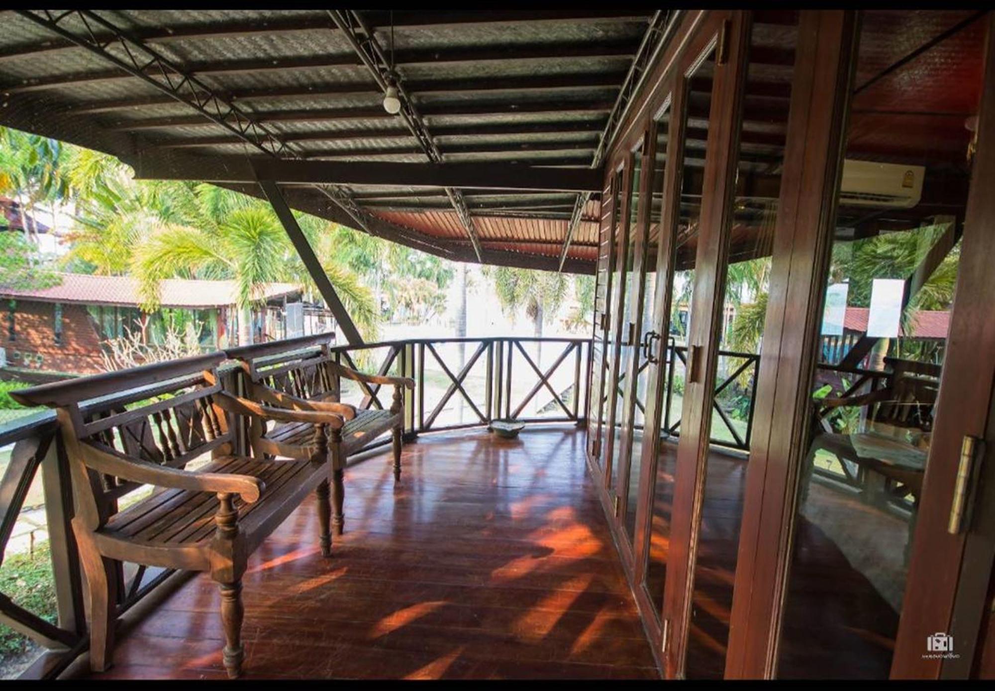 Kaengkrachan Boathouse Paradise Resort Кенг-Качан Номер фото